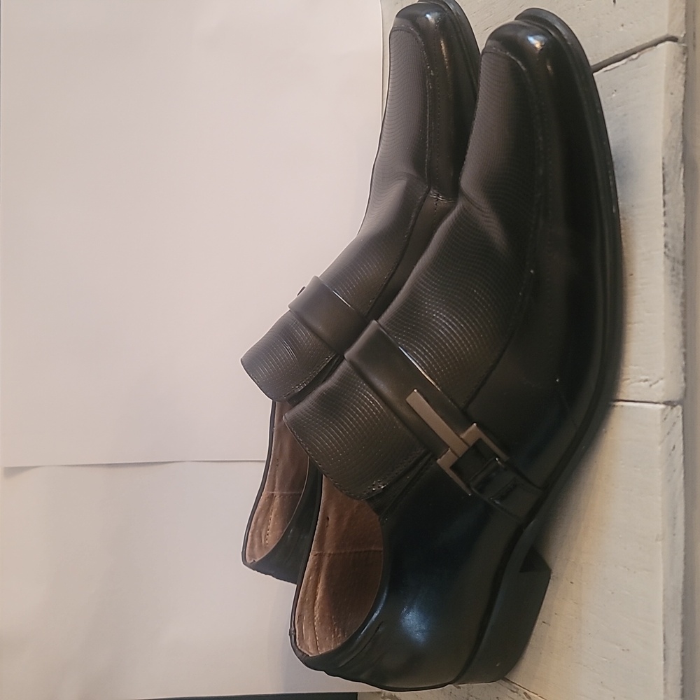 Mens shoes black size 9